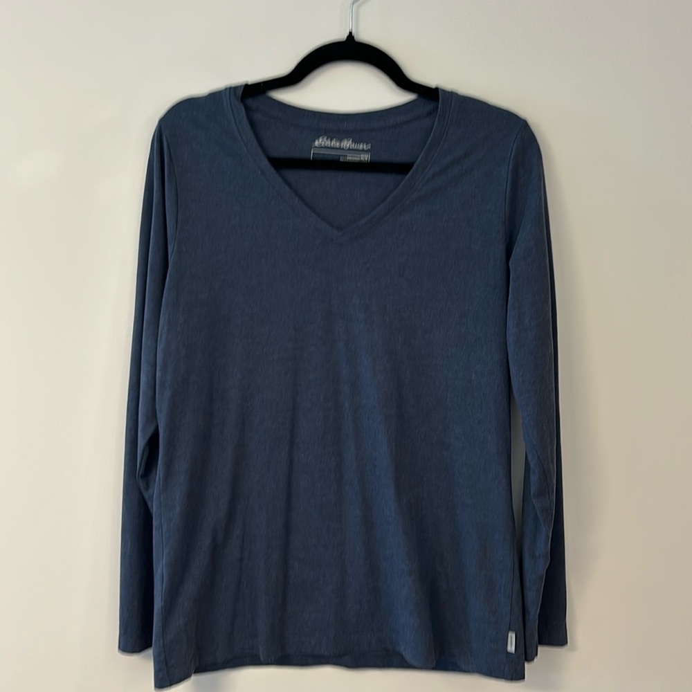 Eddie Bauer long sleeve v-neck blue top